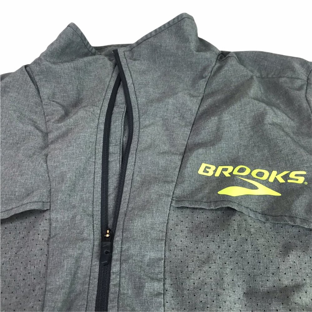Brooks Gray Running Jacket, Lightweight Small - image 4